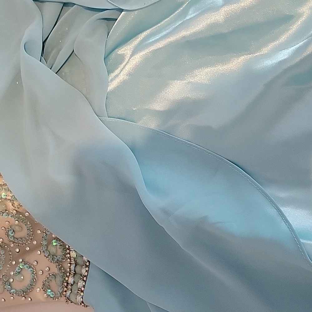 ALYCE Elegant Beaded prom Party Dress with Aqua Skirt - Picture 9 of 9